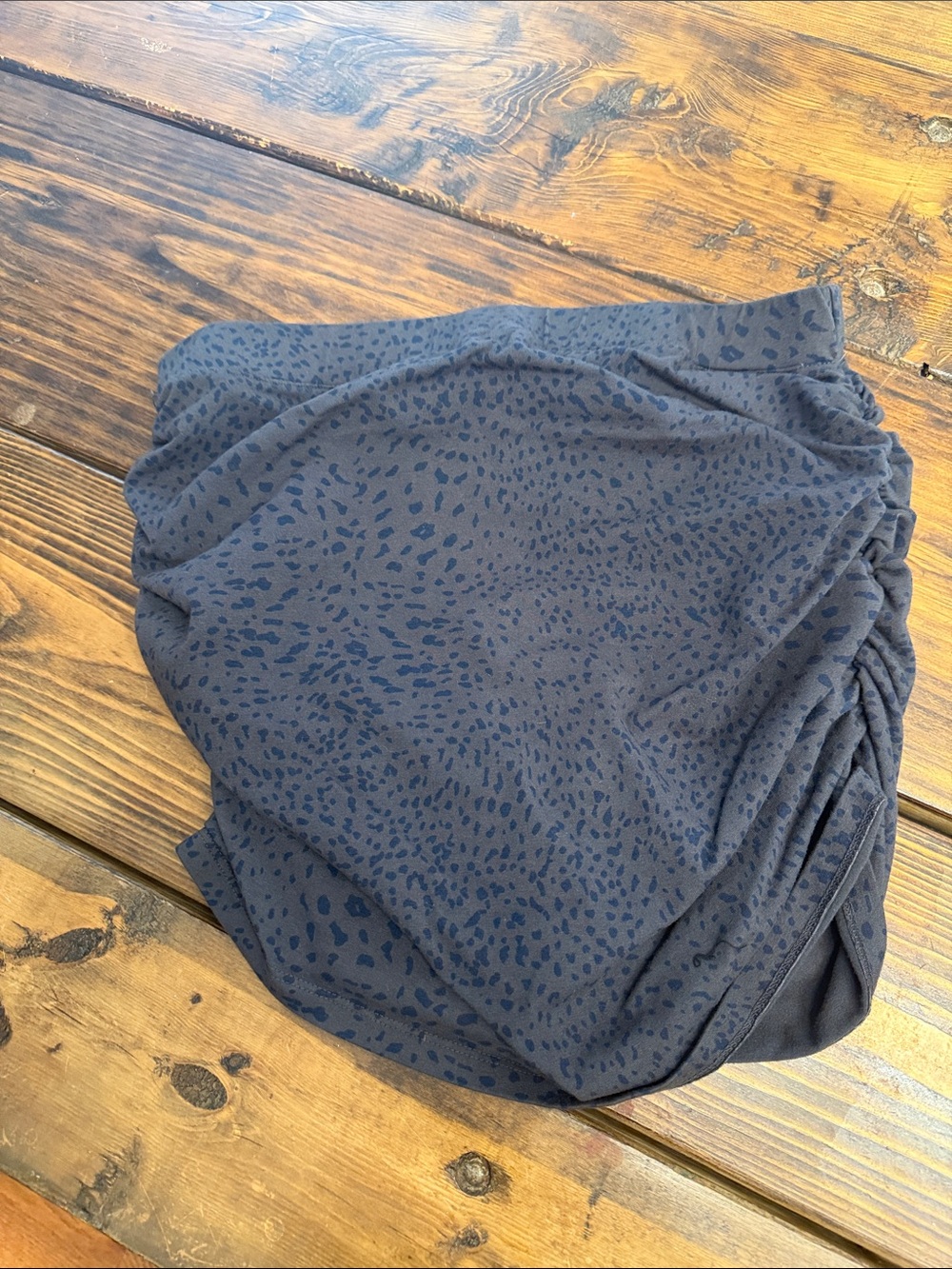 Monrow Gray/Navy Blue Leopard Print Top. Large. Like new.